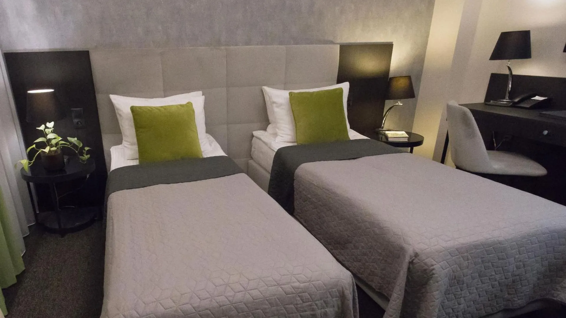 Hotel Atrium Krakov 3*,